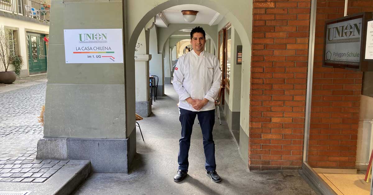 Eric Antipan steht vor dem Restaurant La Casa Chilena